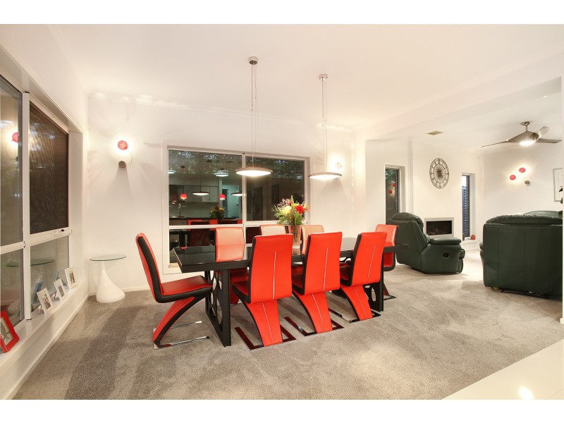 18 Moonlight Mews, Safety Beach VIC 3936