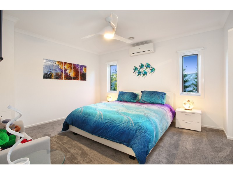 18 Moonlight Mews, Safety Beach VIC 3936