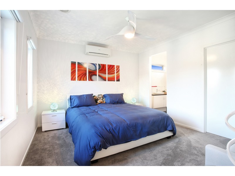 18 Moonlight Mews, Safety Beach VIC 3936