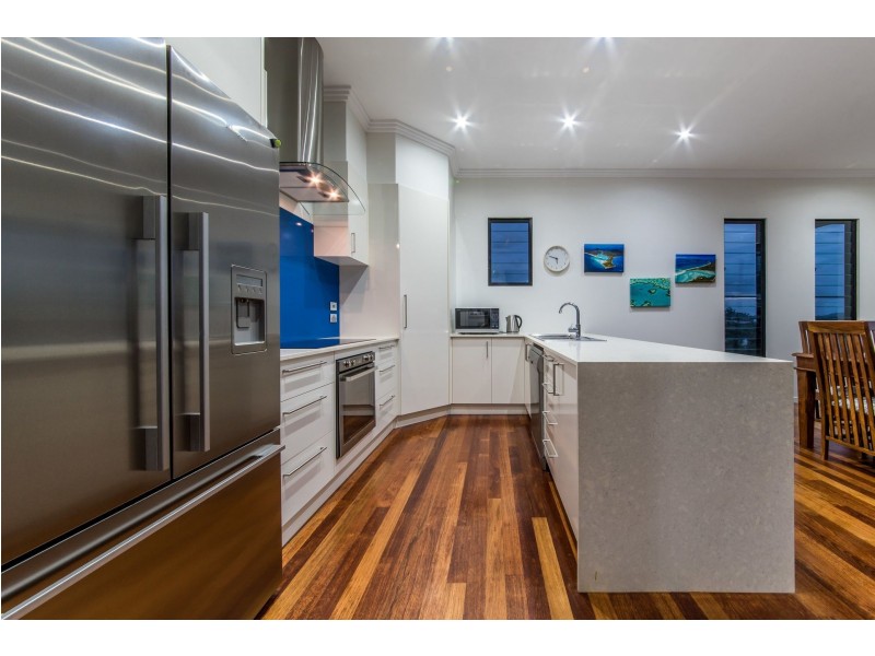 49 Beth Court, Cannonvale QLD 4802