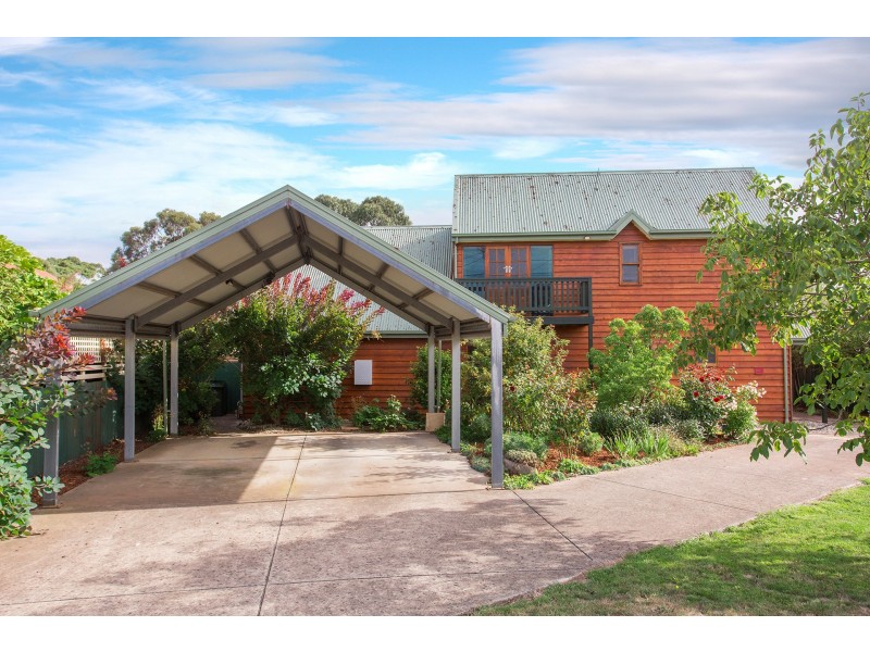 109 Canterbury Street, Brown Hill VIC 3350
