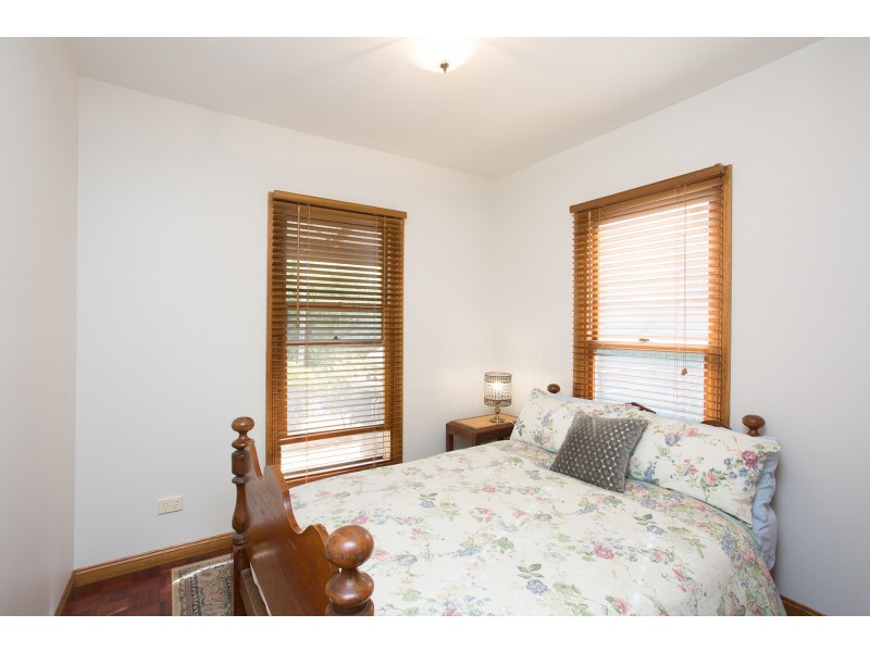 109 Canterbury Street, Brown Hill VIC 3350