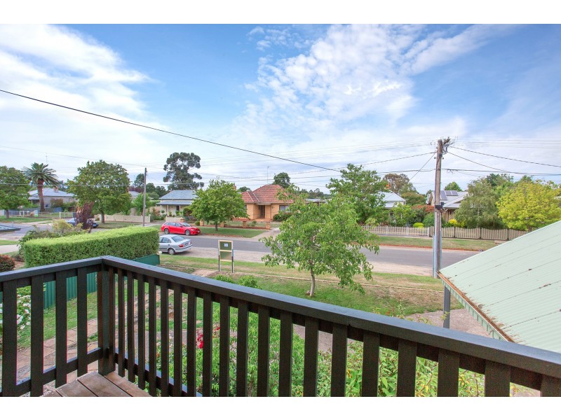 109 Canterbury Street, Brown Hill VIC 3350