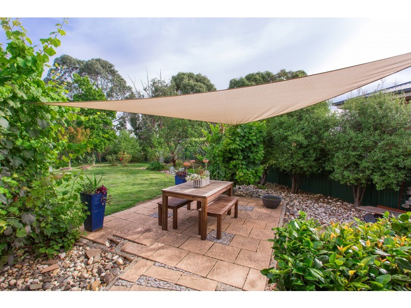 109 Canterbury Street, Brown Hill VIC 3350