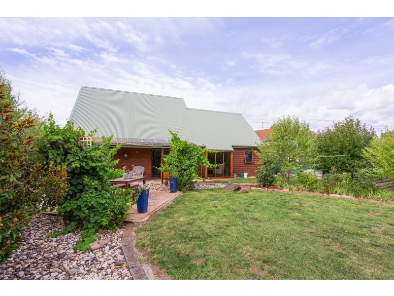 109 Canterbury Street, Brown Hill VIC 3350