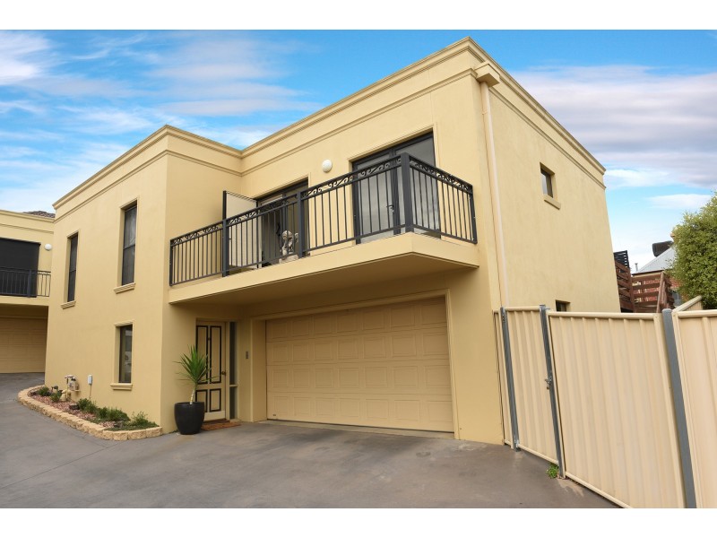 2/443 Hargreaves Street, Bendigo VIC 3550