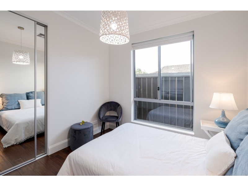 17 Dover Street, Royal Park SA 5014