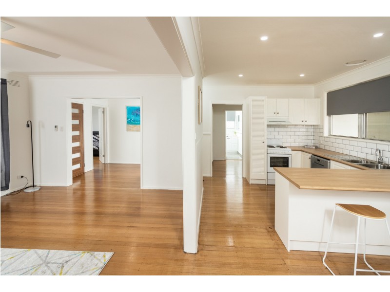 33 Cameron Avenue, Shepparton VIC 3630
