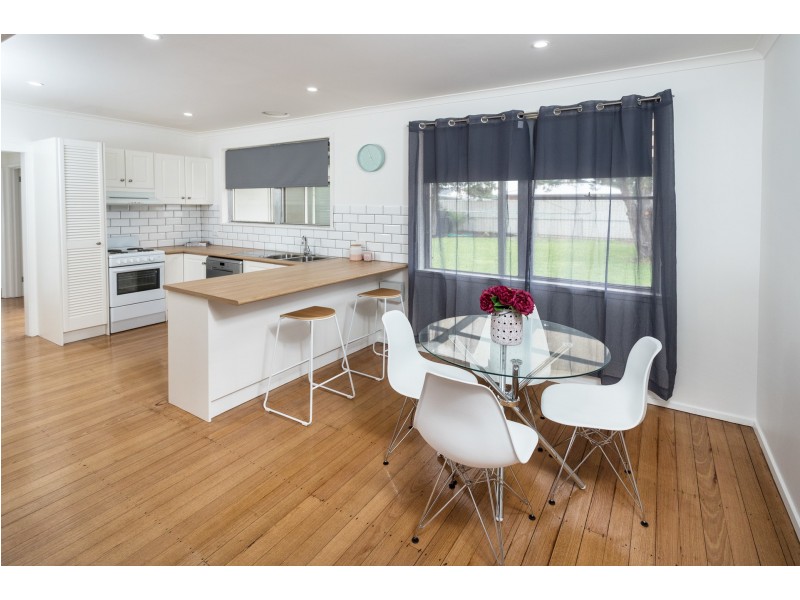 33 Cameron Avenue, Shepparton VIC 3630