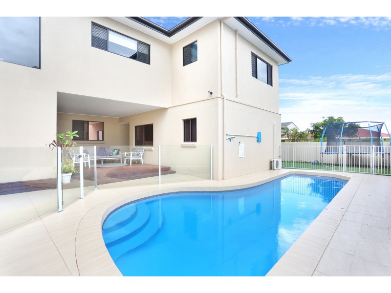 Broadbeach Waters QLD 4218