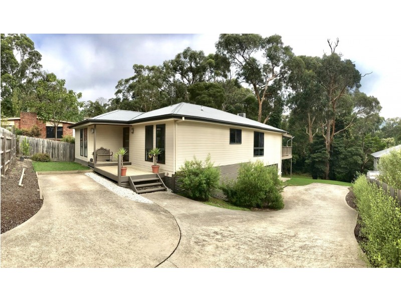 13A Bayview Avenue, Upwey VIC 3158