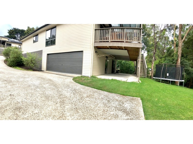 13A Bayview Avenue, Upwey VIC 3158