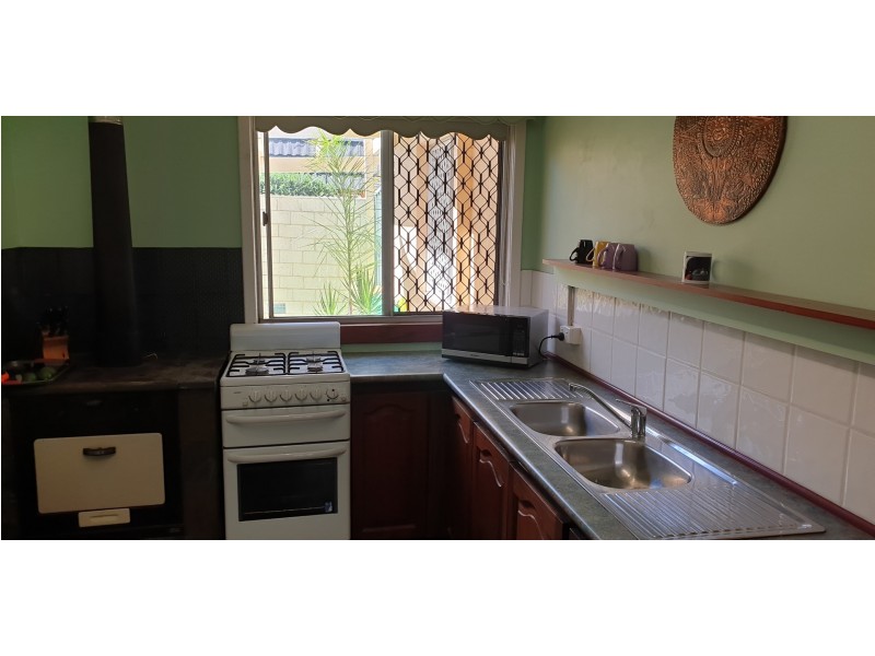 4 Karrul Way, Greenfields WA 6210