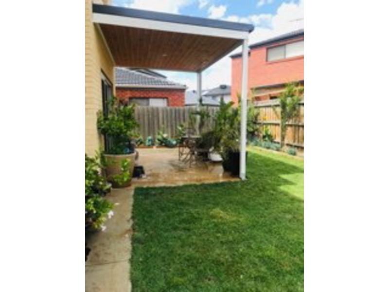 40 Honolulu Drive, Point Cook VIC 3030