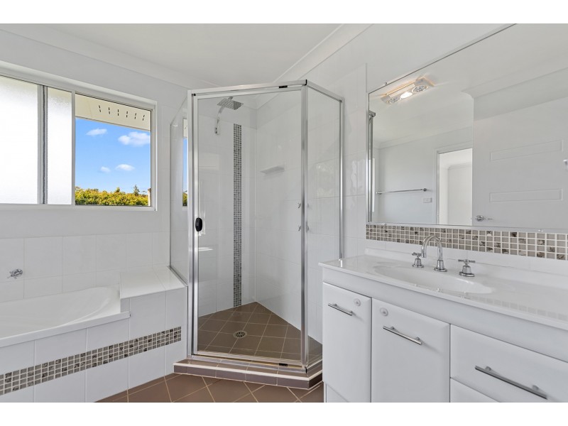 7 Farrell Close, Bonville NSW 2441