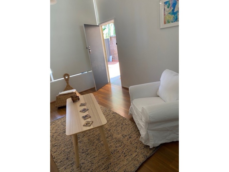 2/102 North Lake Road, Myaree WA 6154