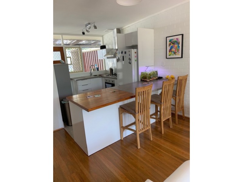 2/102 North Lake Road, Myaree WA 6154