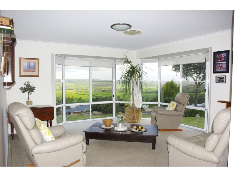 3 Makybe Drive, Hodgson Vale QLD 4352