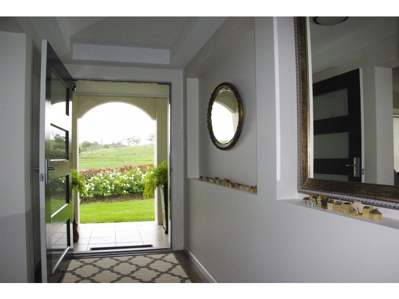 3 Makybe Drive, Hodgson Vale QLD 4352