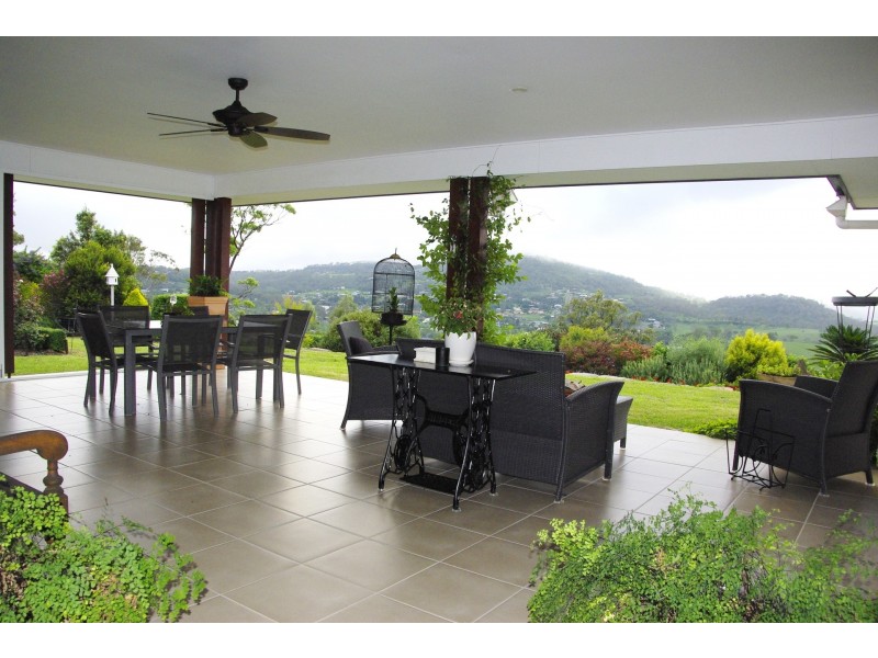 3 Makybe Drive, Hodgson Vale QLD 4352