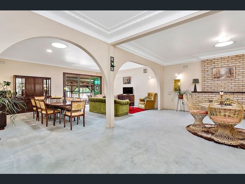 8 Yathong Road, Caringbah NSW 2229