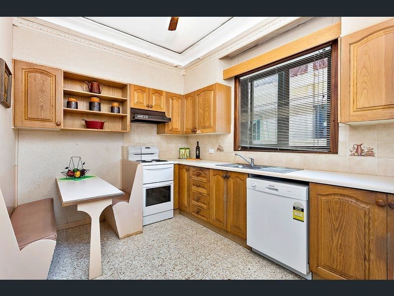 8 Yathong Road, Caringbah NSW 2229