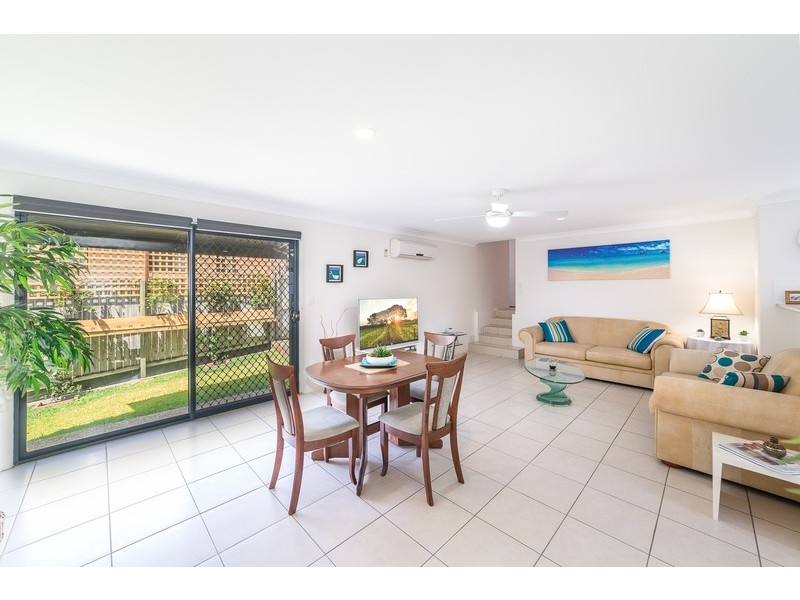 2/9 Freestone Drive, Upper Coomera QLD 4209