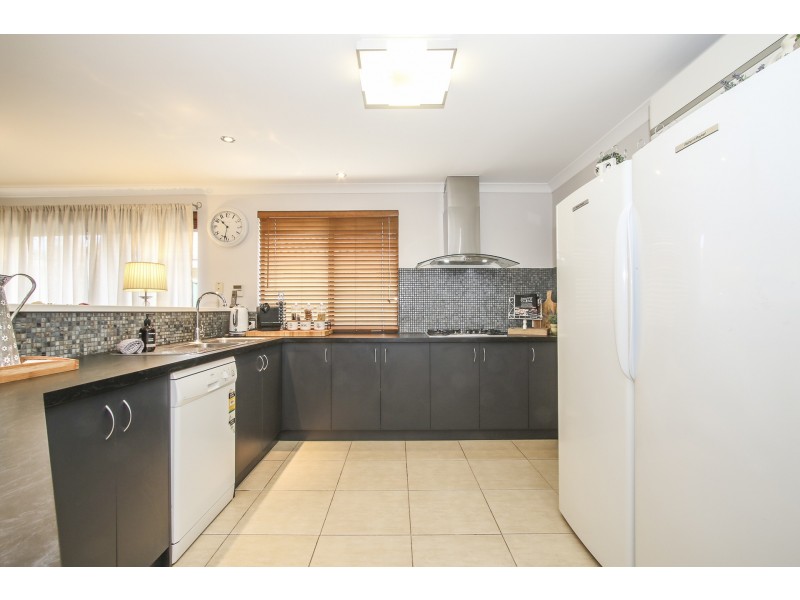 144 Hellfire Drive, Darch WA 6065