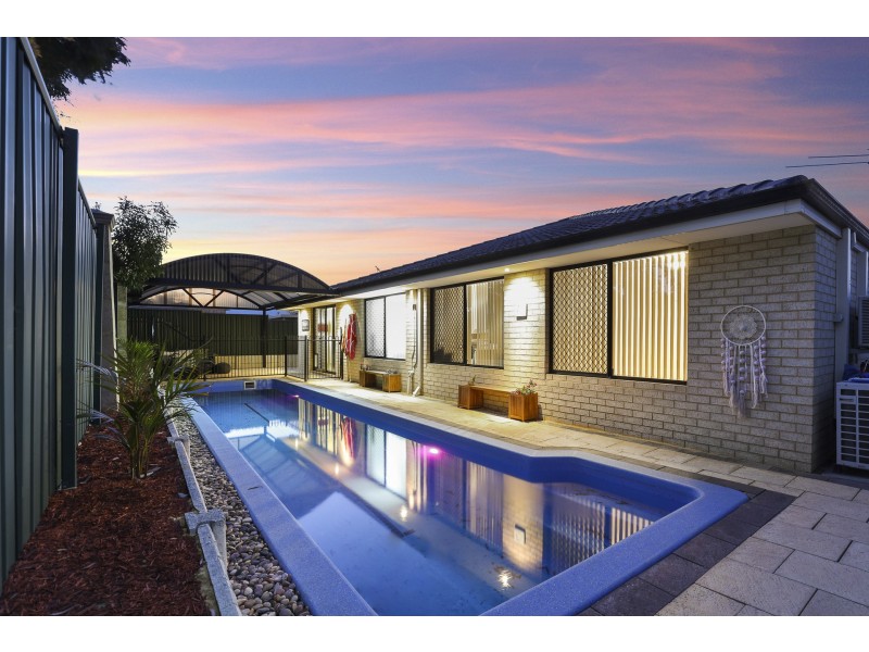 144 Hellfire Drive, Darch WA 6065