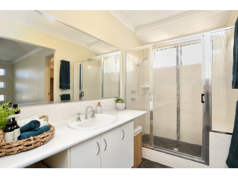 133 Macquarie Drive, Australind WA 6233