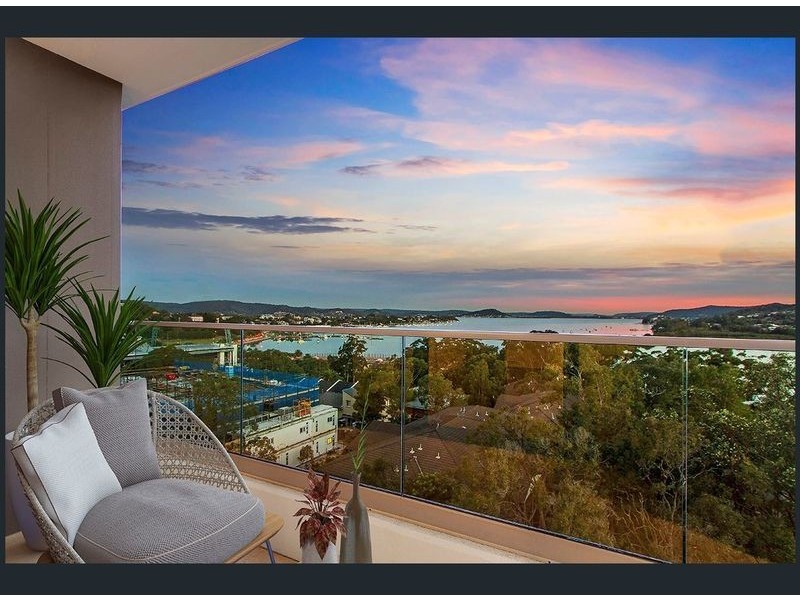 504/2 Wilhelmina Street, Gosford NSW 2250