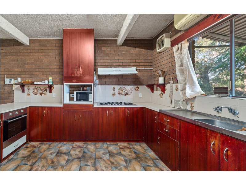 1/7 Nordlingen Drive, Tolland NSW 2650