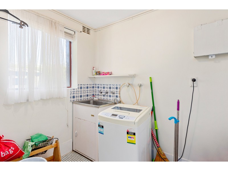 1/7 Nordlingen Drive, Tolland NSW 2650