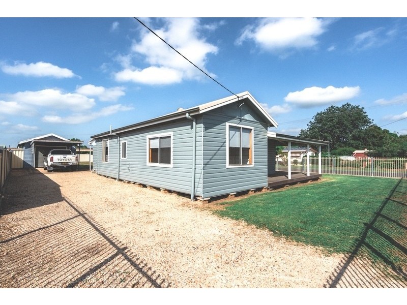 5 Hall Street, Aberdeen NSW 2336