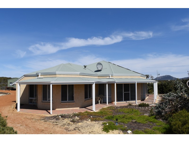 41 Whale Bay Drive, Hopetoun WA 6348