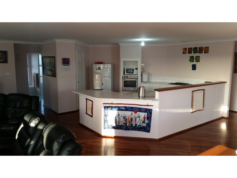 41 Whale Bay Drive, Hopetoun WA 6348