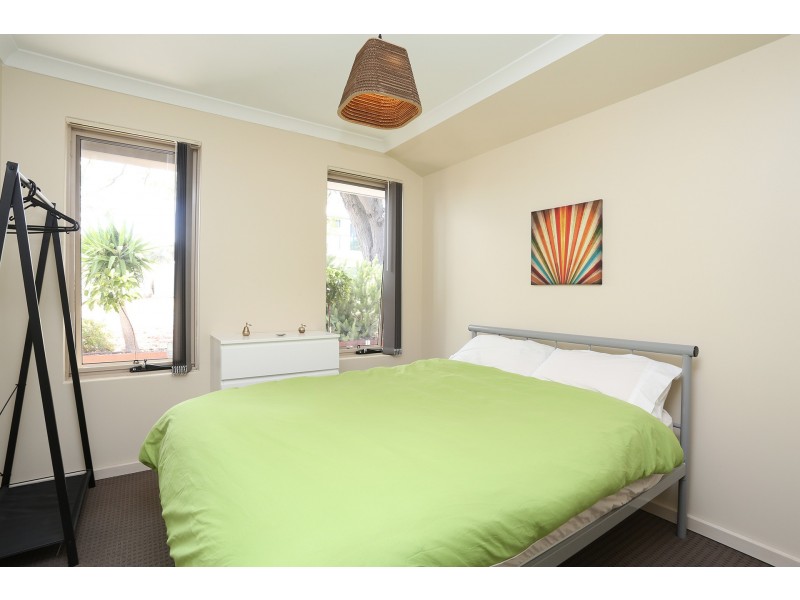 2/22 Randell Street, Mandurah WA 6210