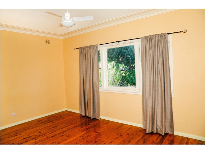 33 Rose Street, Parkes NSW 2870
