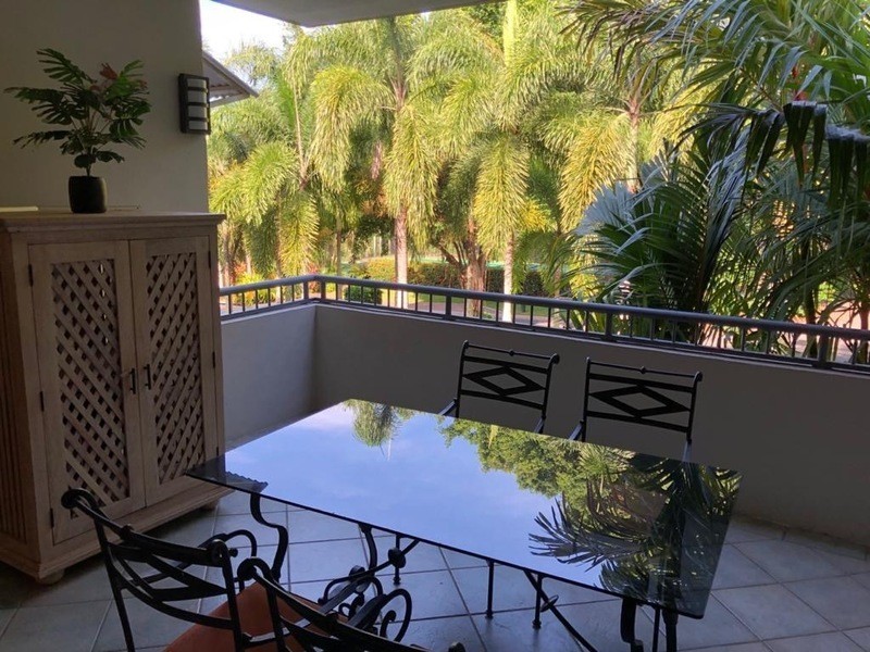 7 McDonald Close, Palm Cove QLD 4879