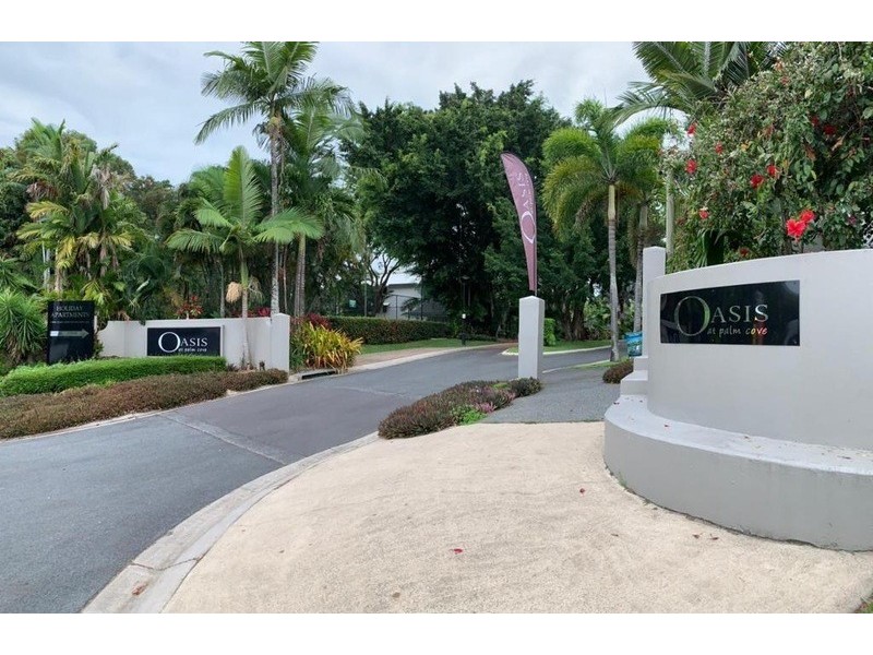 7 McDonald Close, Palm Cove QLD 4879