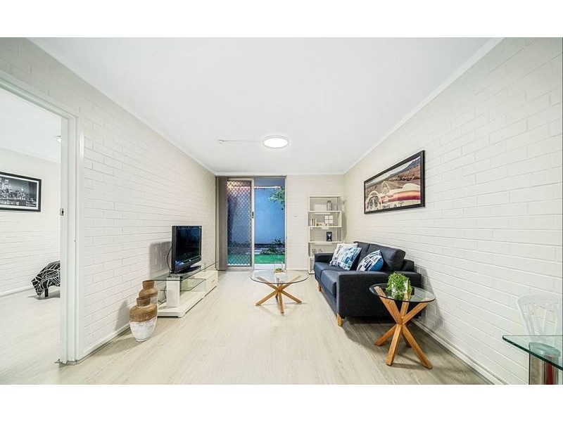 3/69 King George Street, Victoria Park WA 6100