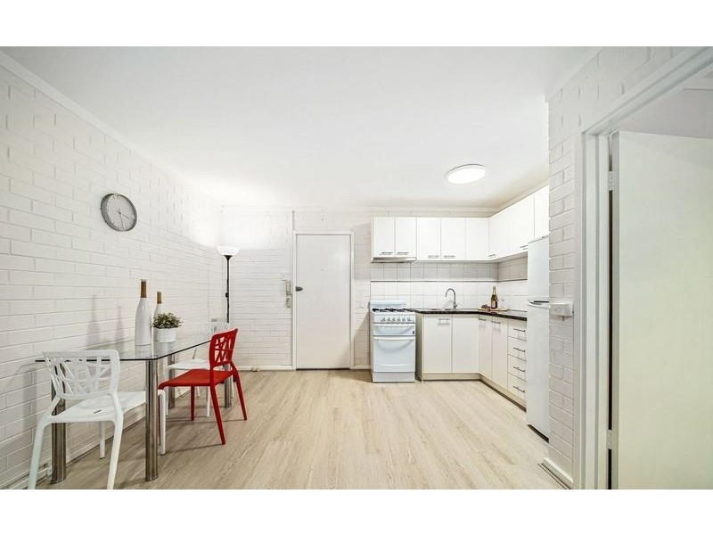 3/69 King George Street, Victoria Park WA 6100