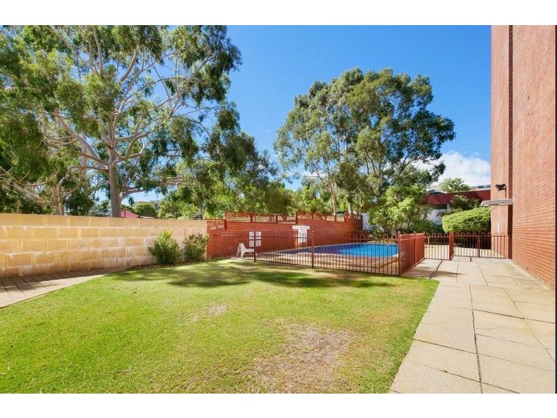 3/69 King George Street, Victoria Park WA 6100