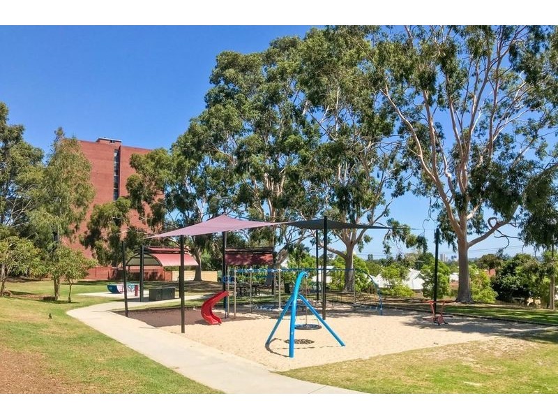 3/69 King George Street, Victoria Park WA 6100