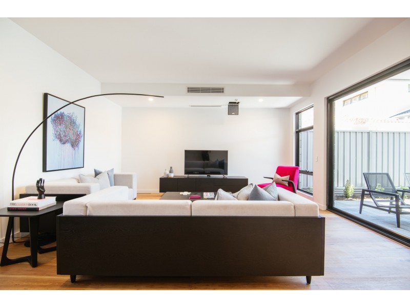 92C Birdwood street, Innaloo WA 6018