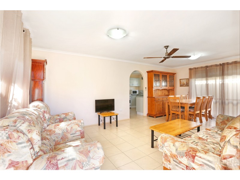 11 Melba Place, St Helens Park NSW 2560
