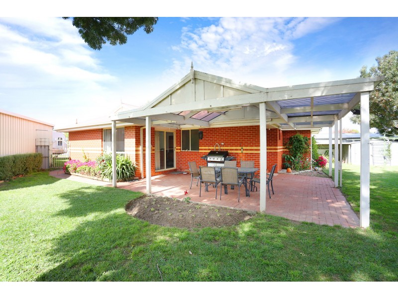 7 Harold Close, Sebastopol VIC 3356