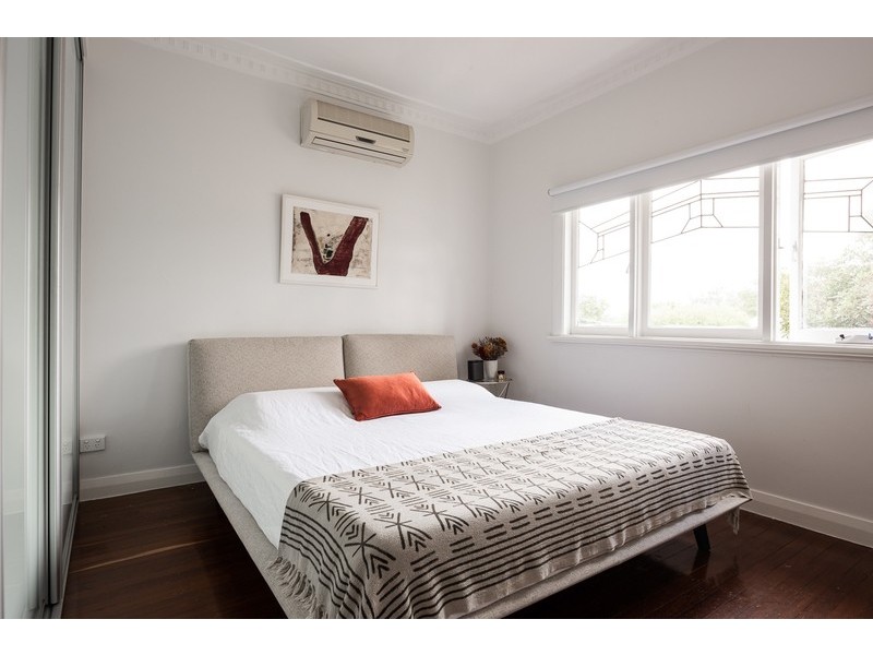 2A The Strand, Bayswater WA 6053