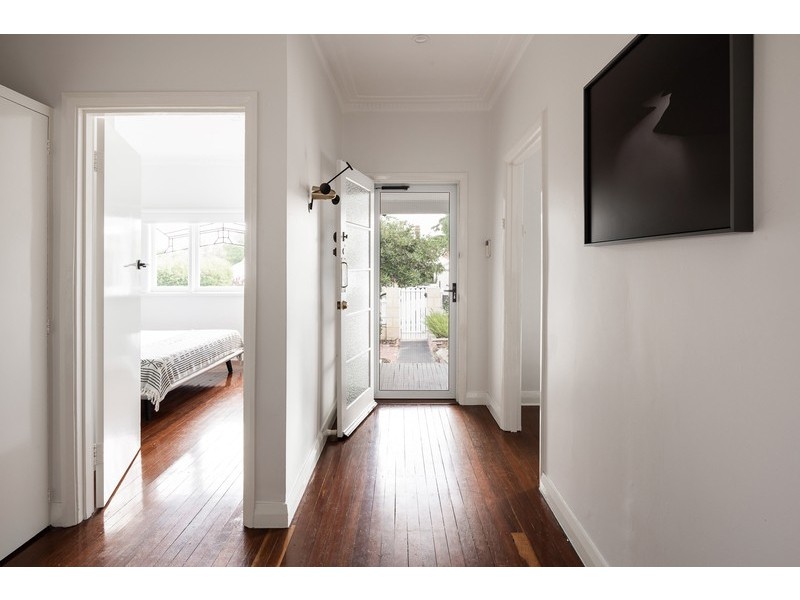 2A The Strand, Bayswater WA 6053