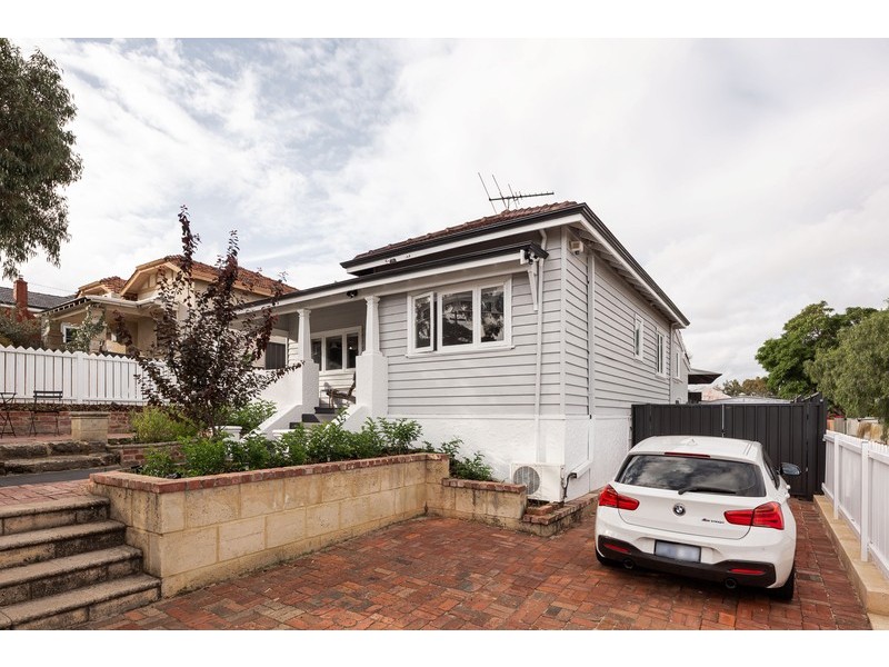 2A The Strand, Bayswater WA 6053